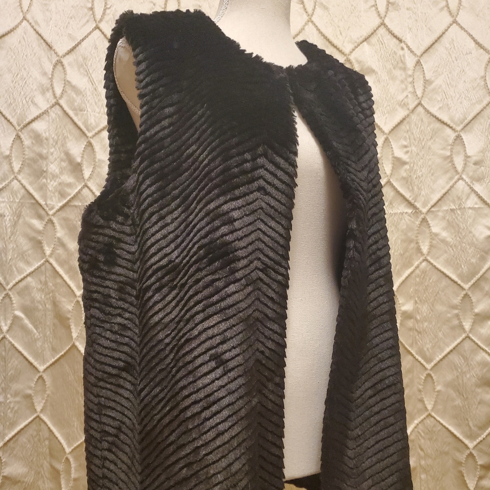Talbots Faux Fur Single Clasp Vest